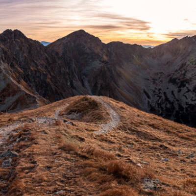 Panoráma Roháčov pri západe slnka
