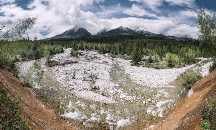 Jarná rieka ožíva - Vysoké Tatry